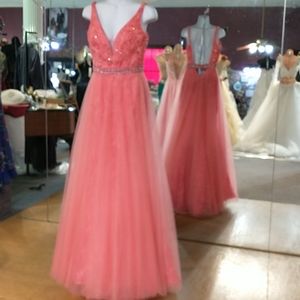 Rachel Allen prom or pageant dress